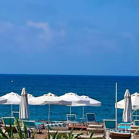 Hotell Irem Garden Side